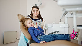 Trattamento delle carie nei bambini presso Nuovo Centro Medico Euganeo dentista a Battaglia Terme