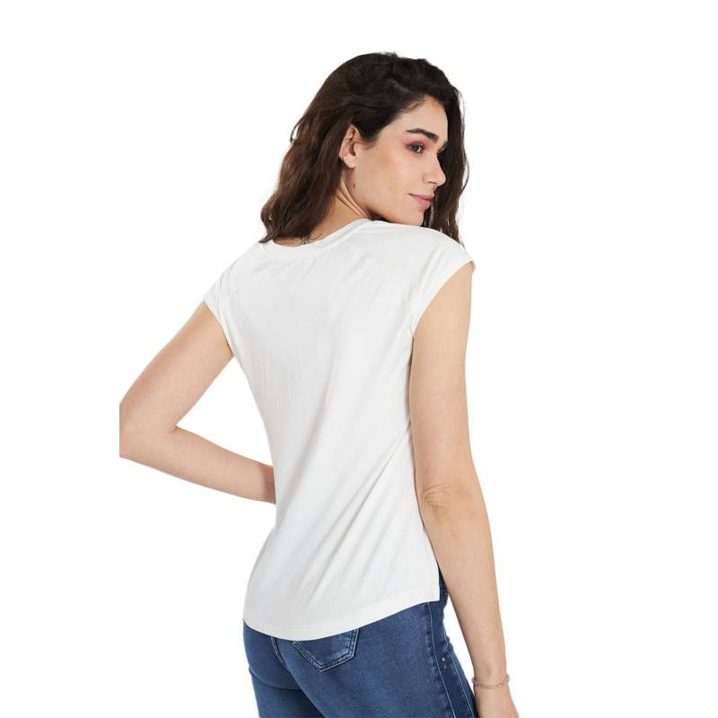 Miniatura: Amalia Polera Tachas