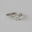 Miniatura: anillo de compromiso con diamante central cushion de 1.04ct y brillantes laterales en oro blanco de 14k