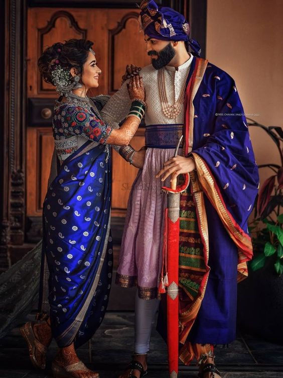 Adorable and Charming Marathi Wedding Couple Portraits That We Utterly Love