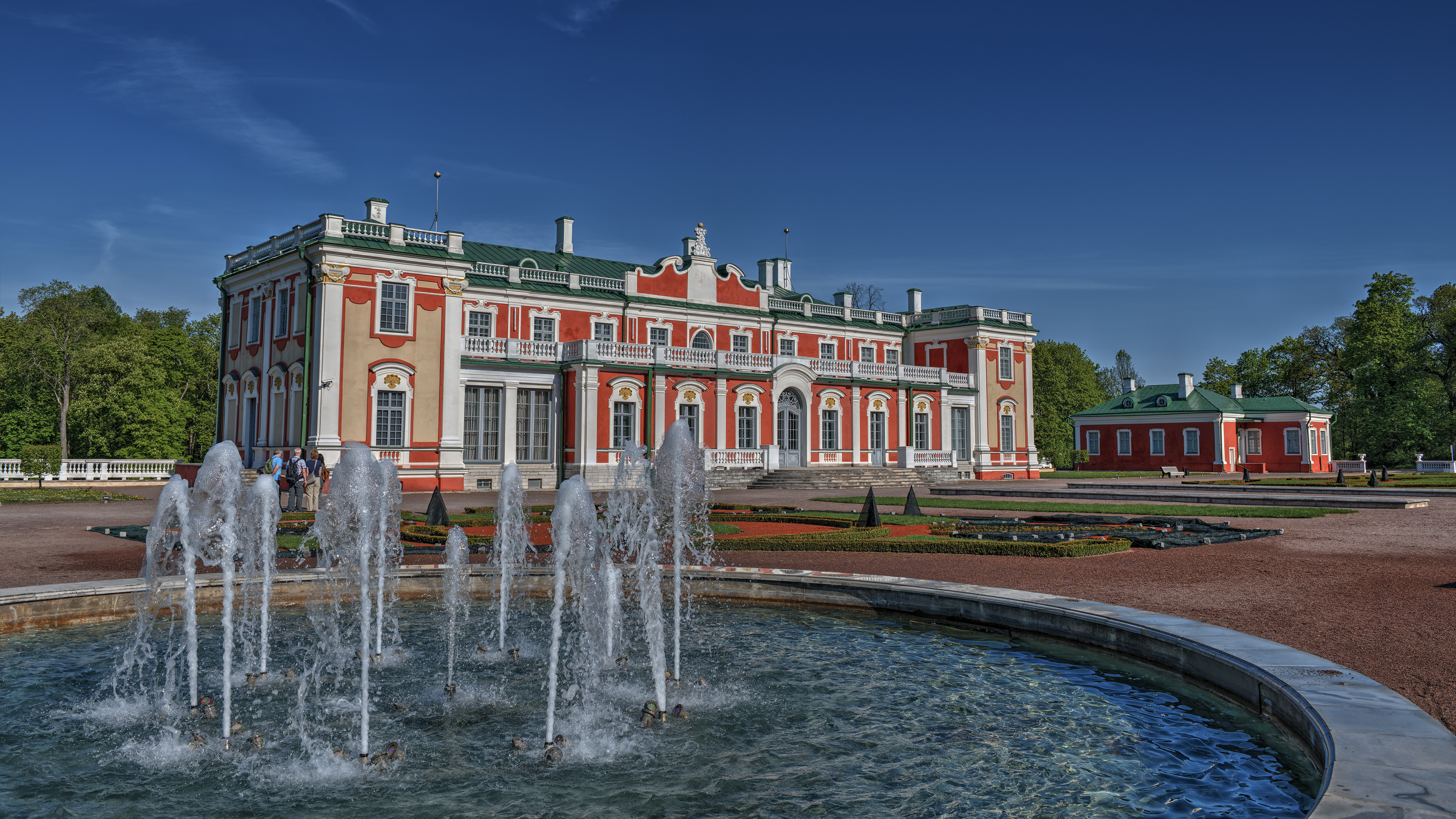 Kadriorg Palace