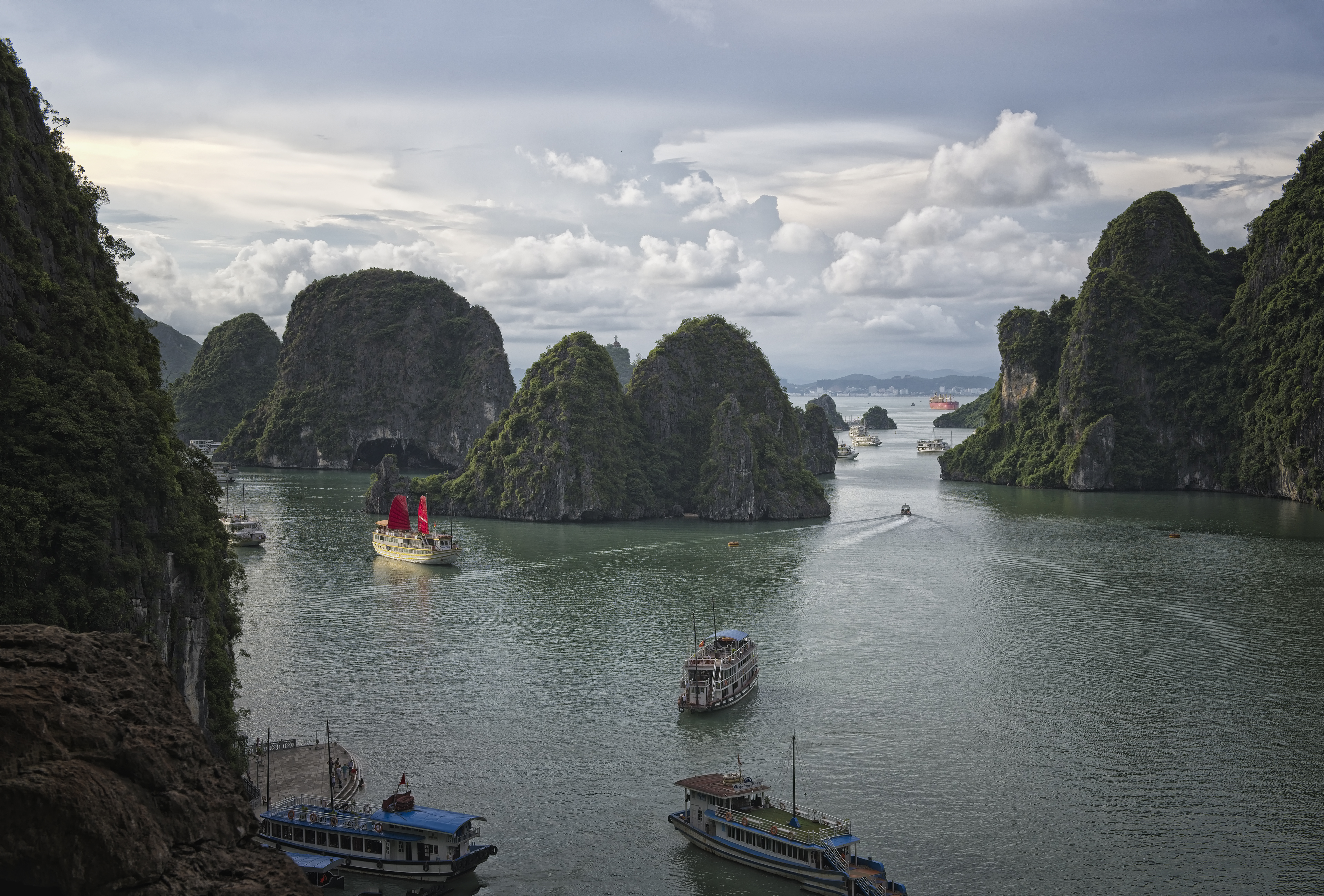 Ha Long Bay