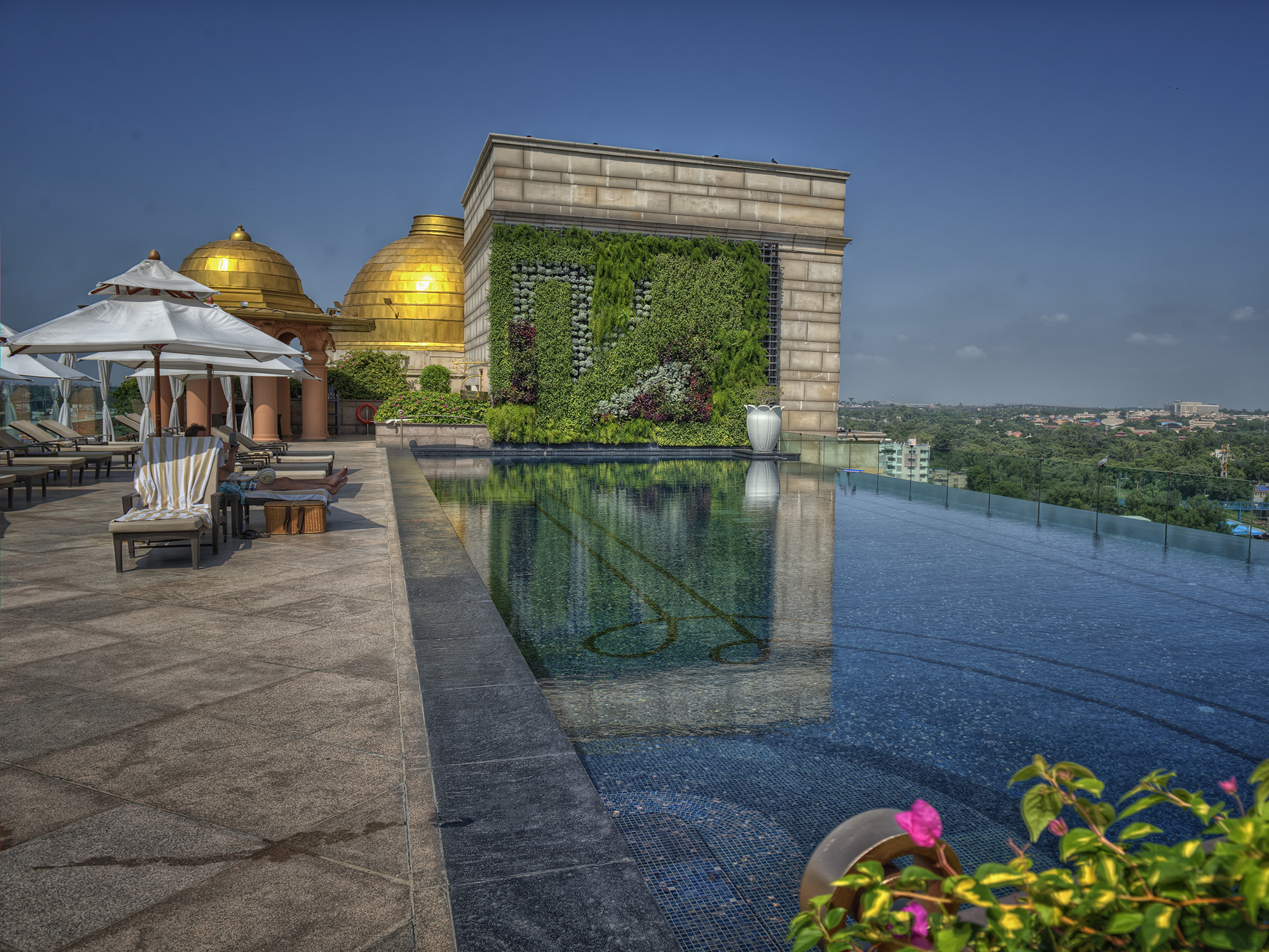 Leela Palace Pool