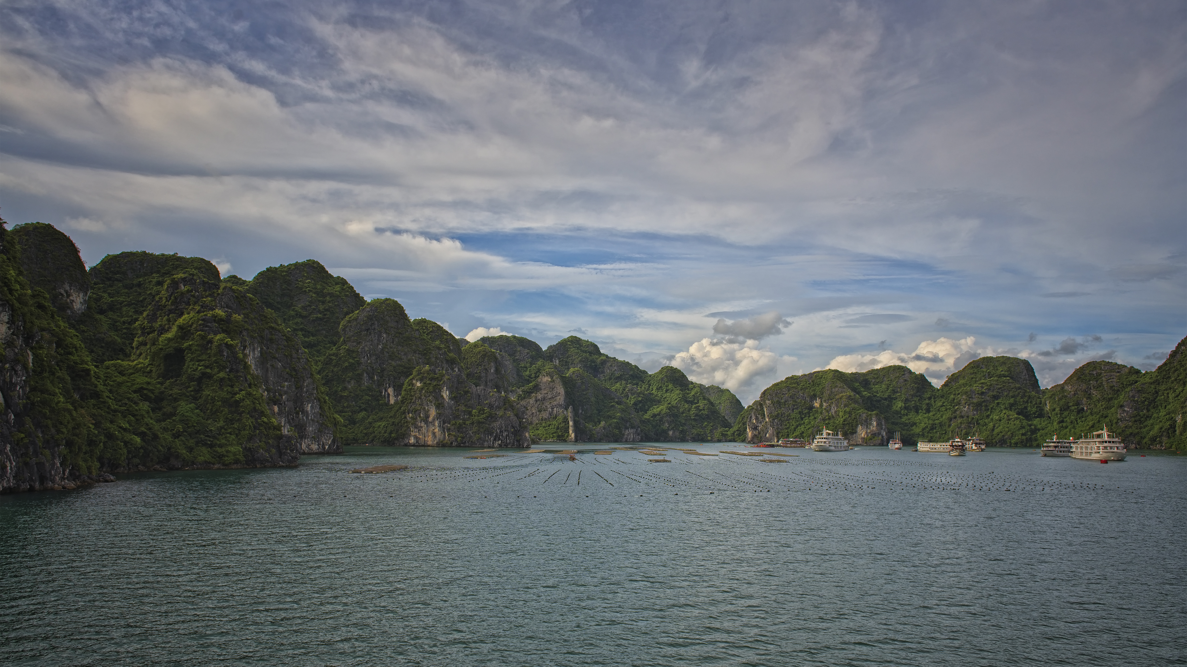 Ha Long Bay