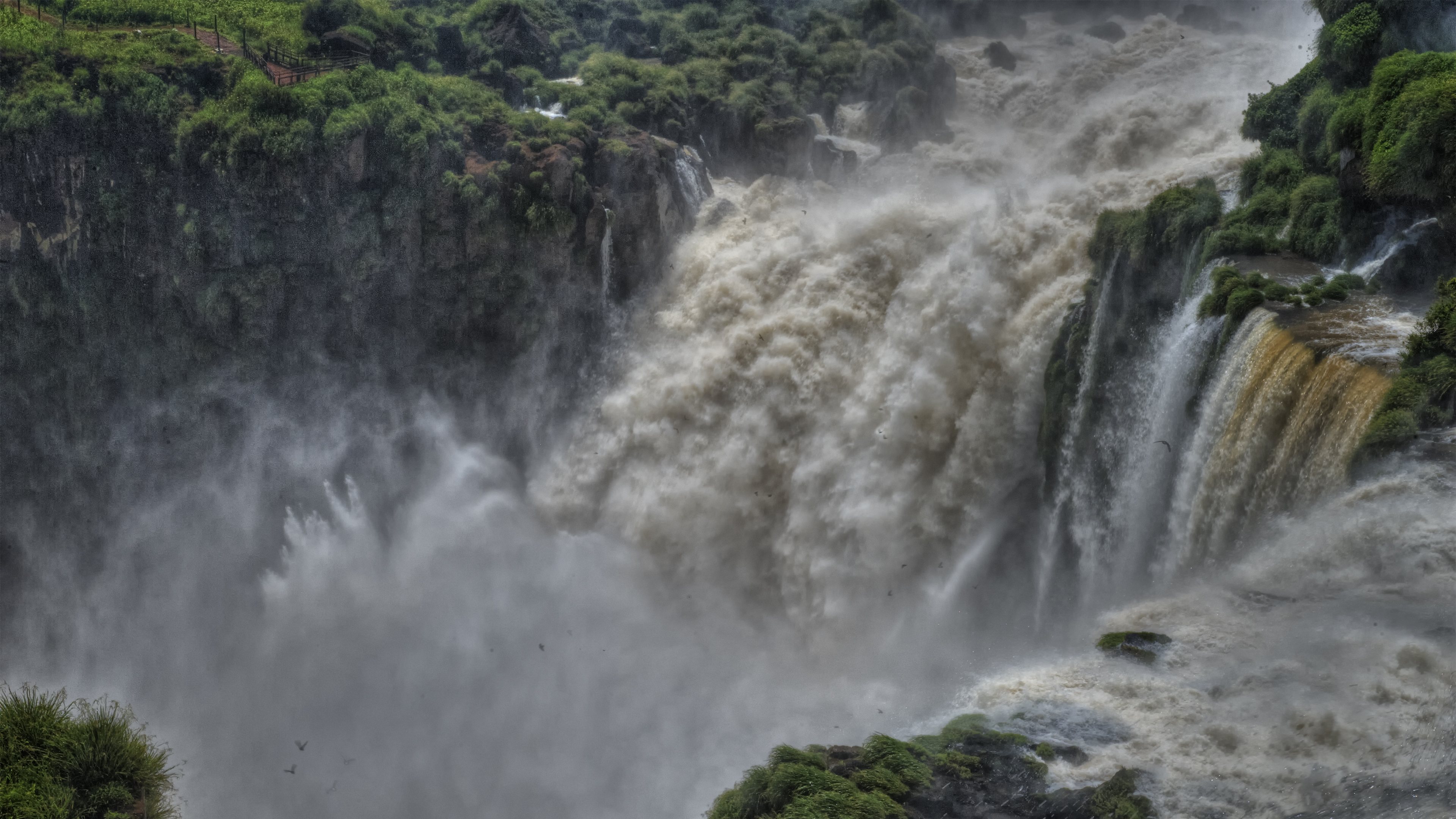Returning from Garganta del Diablo