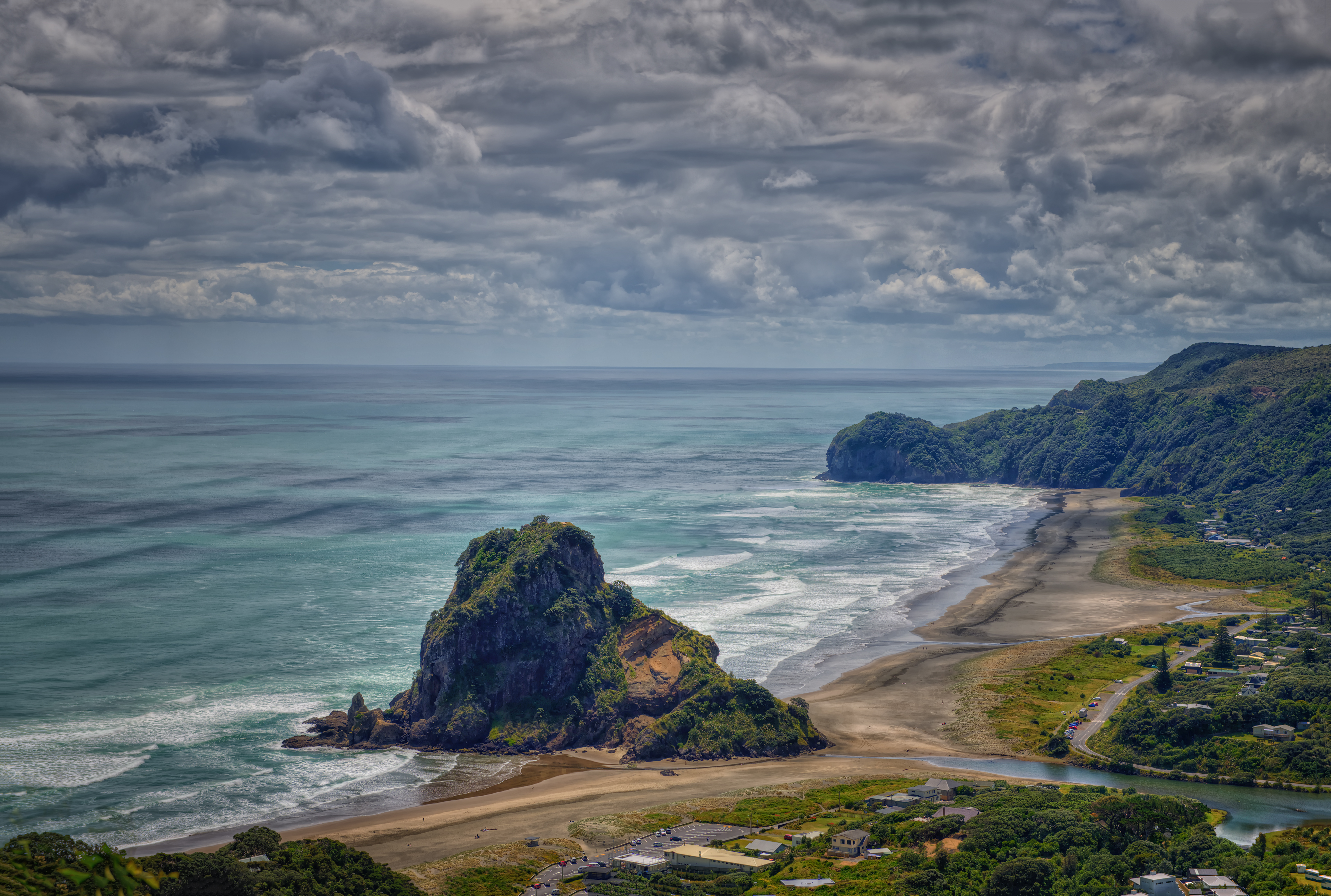 Piha Beach