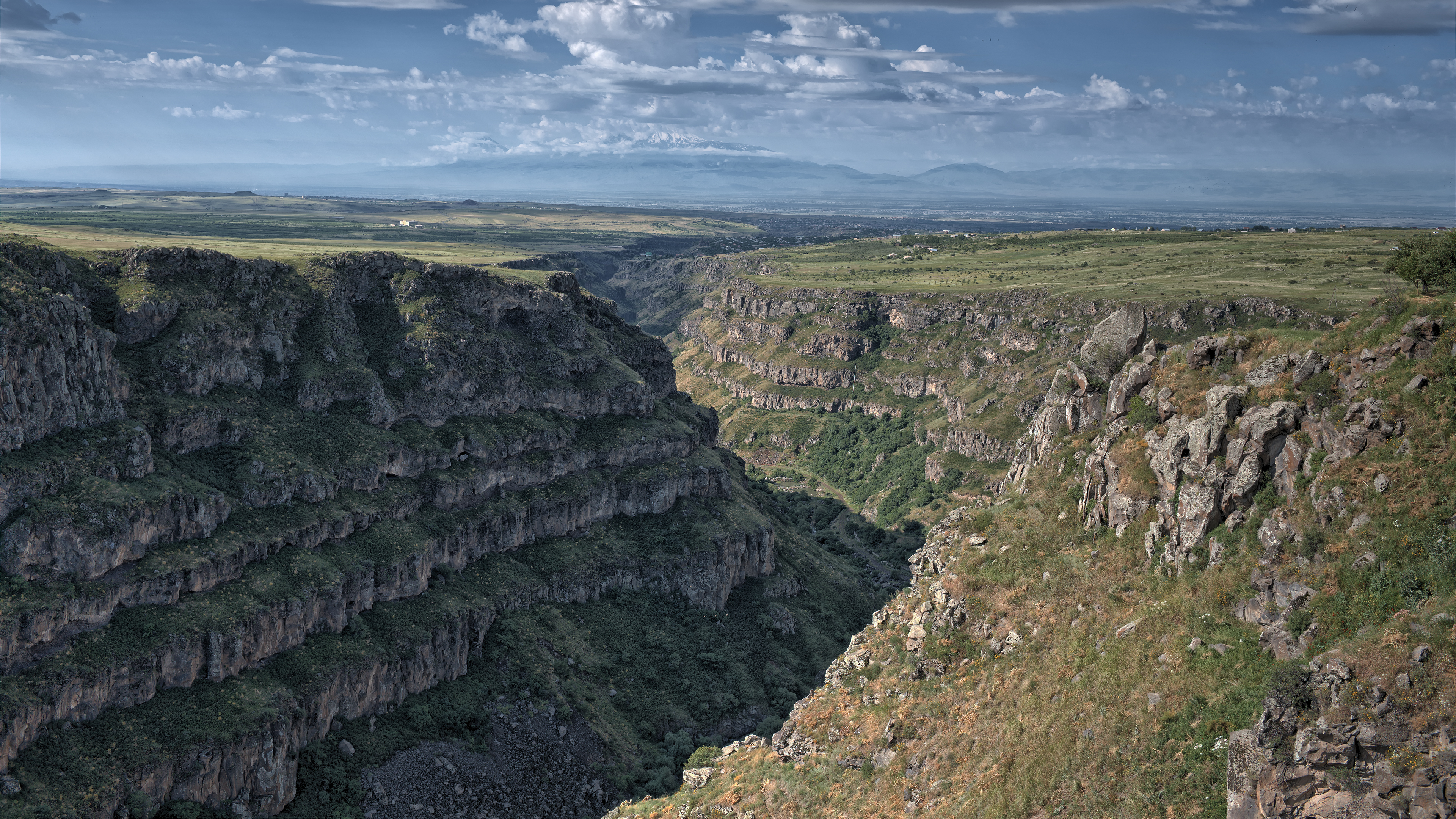 Saghmosavank Monastery view