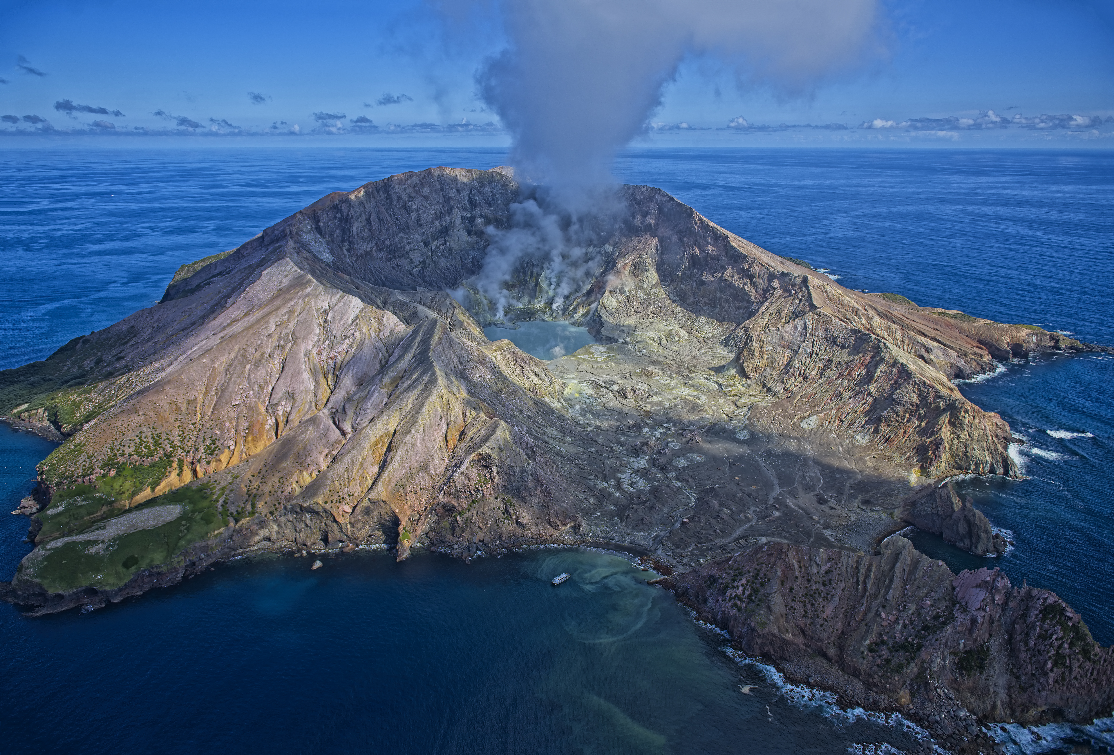 Coming in to land on White Island