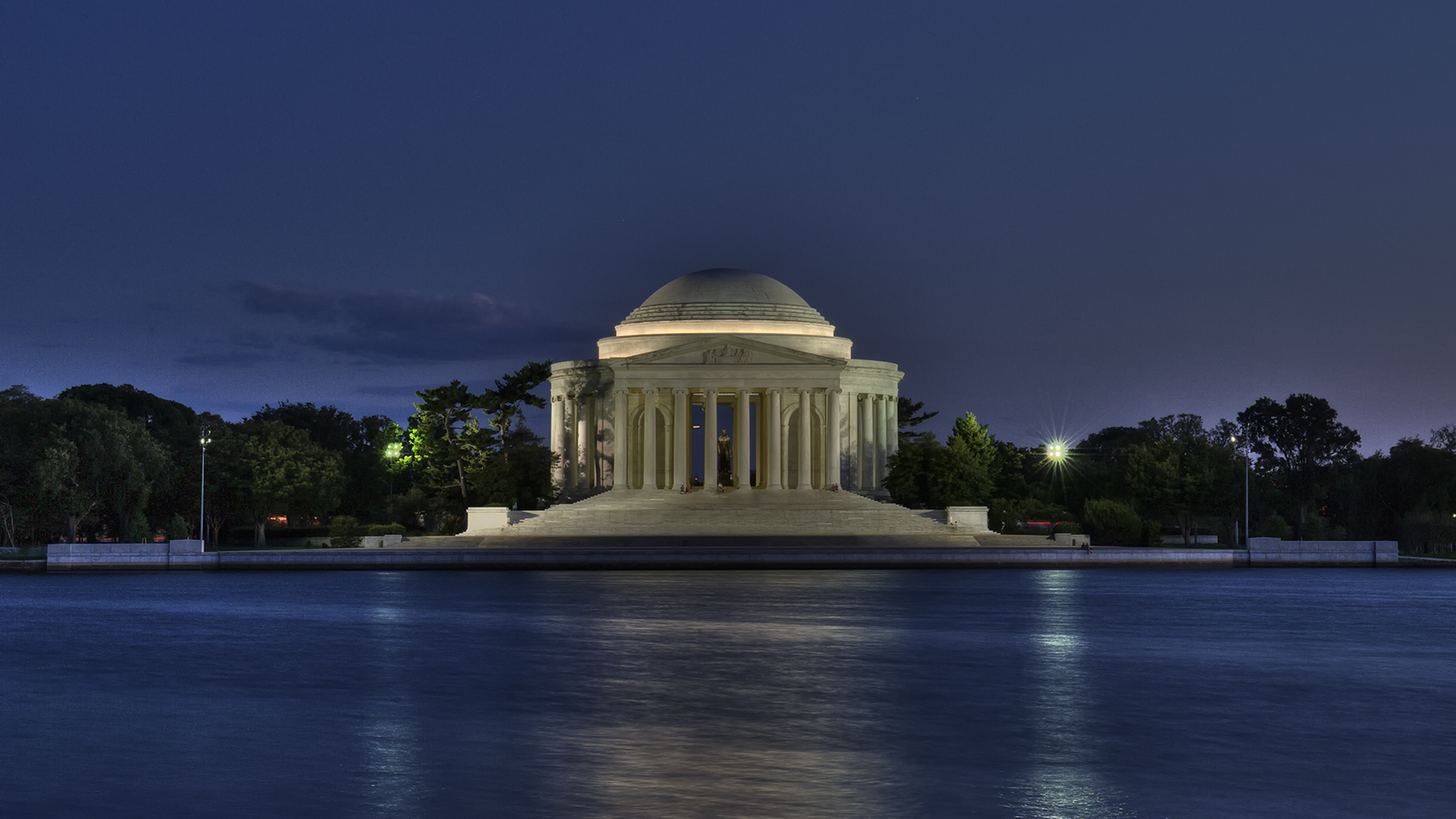 Jefferson Memorial at night
