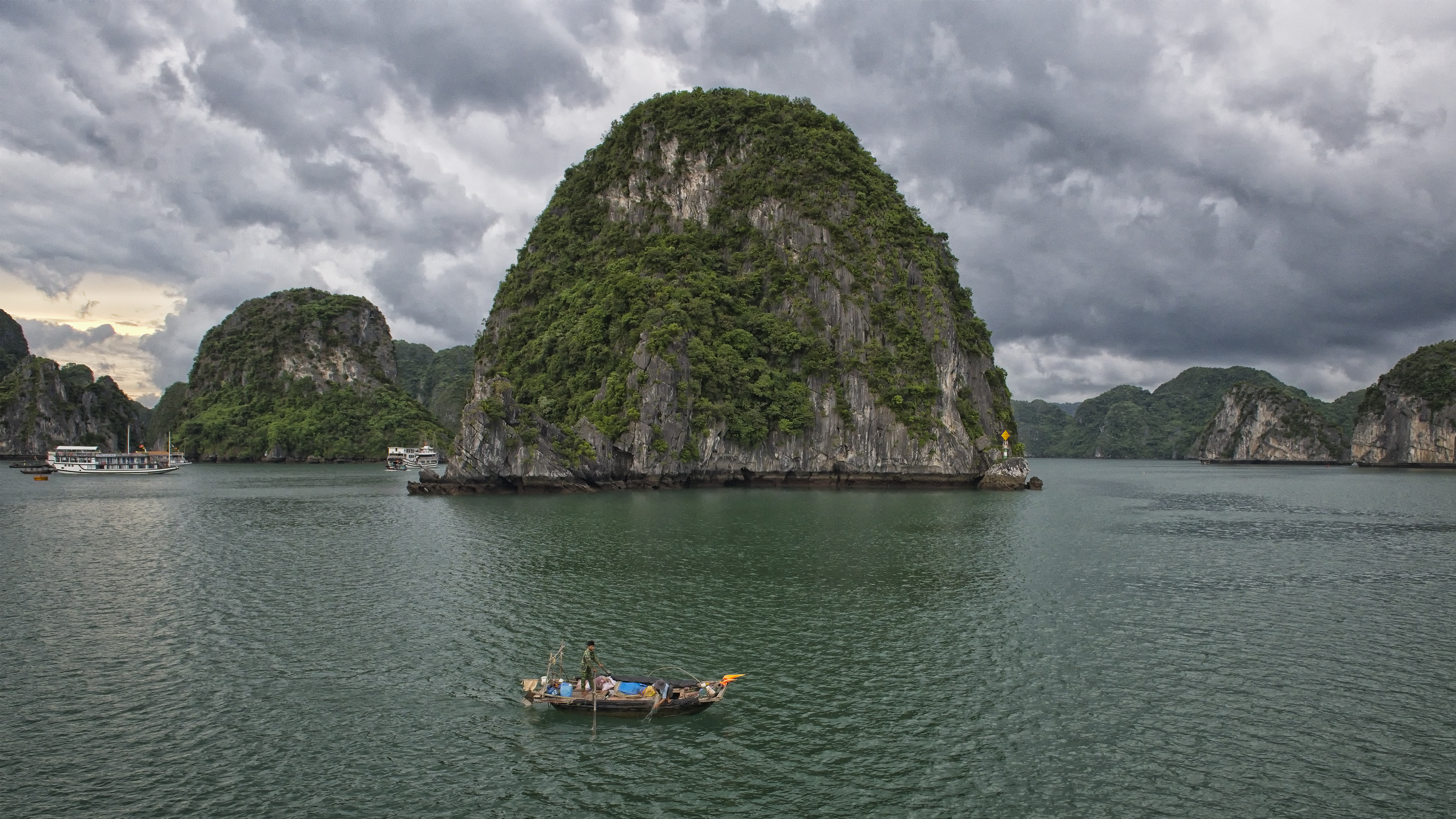 Ha Long Bay