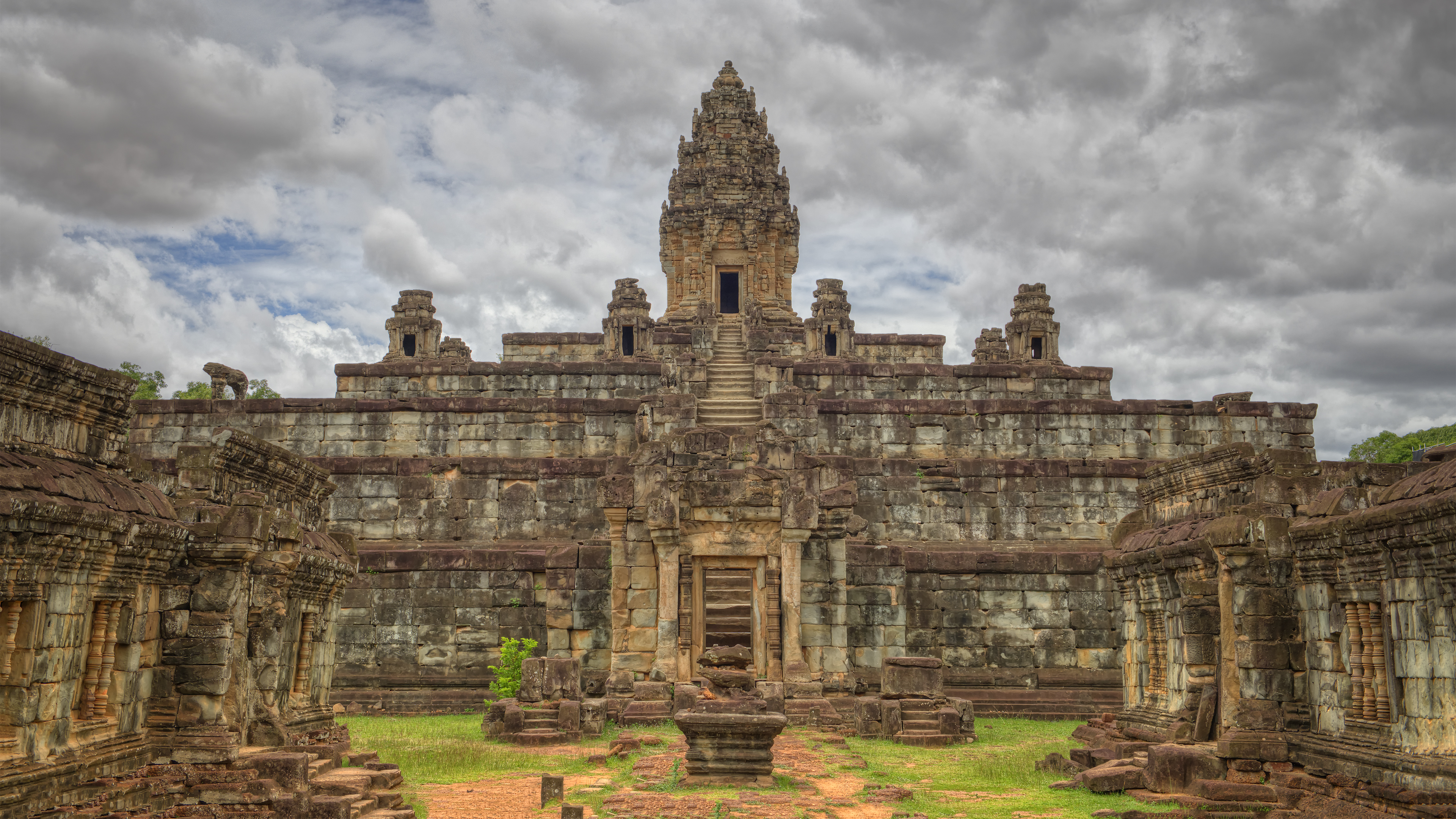 Bakong Temple