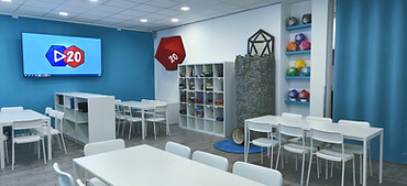 OPEN PLAY ROOM - STANZA COMUNE - D20 SOMMA LOMBARDO - GDR GIOCHI DI RUOLO GIOCHI IN SCATOL