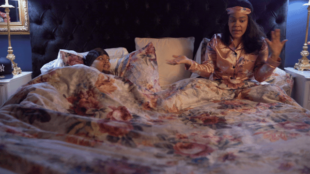 202 GIFS - 1.gif