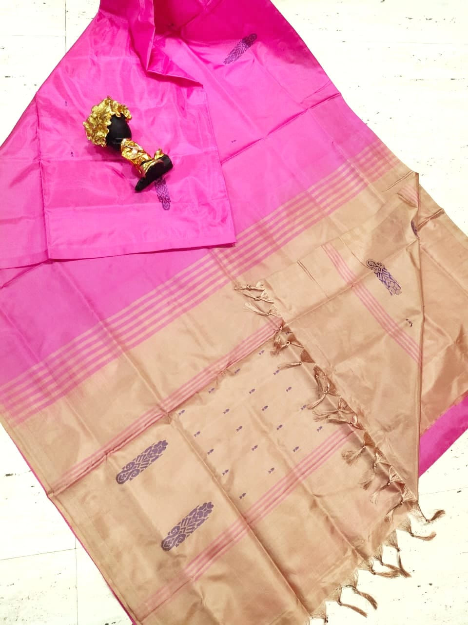 Pink Vaalai naar pattu saree with blouse