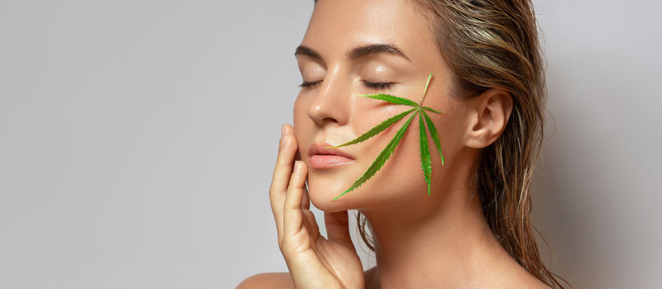 Cannabis y Belleza: Explorando los Productos de Belleza a Base de Cannabis by Zulmi Sierra