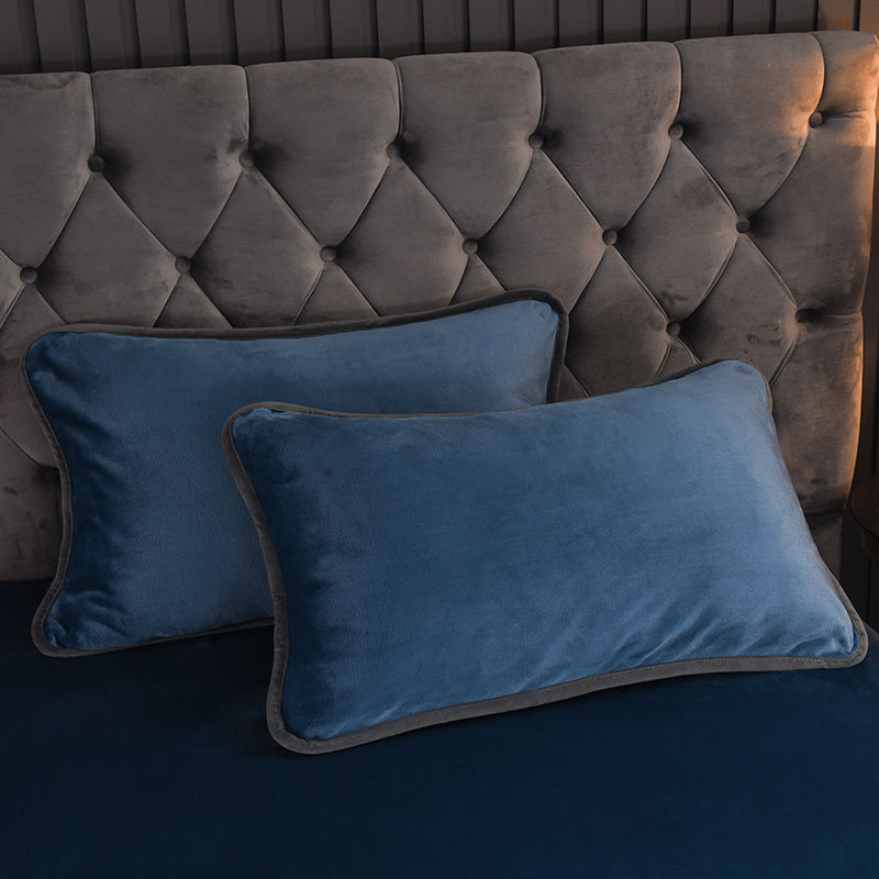 Thumbnail: Luxury Thicken Milk Velvet Sherpa Quilts Beddings Solid Warm Super Soft Polyeste
