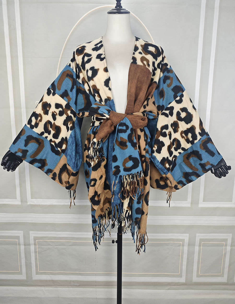 Thumbnail: Women's Autumn Animal Printed Loose Cardigans Elegant Afircan Female Open Front 