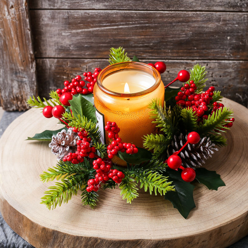Christmas Candle Wreath Dining Table Decors Classic Red Berries Pinecone Centerp