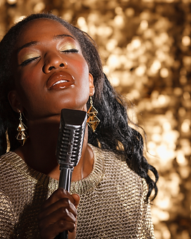 chanteuse 4.png