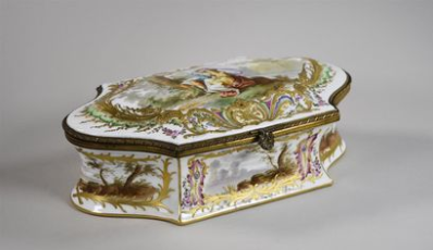 Grande_boite_en_porcelaine_Château_de_Co