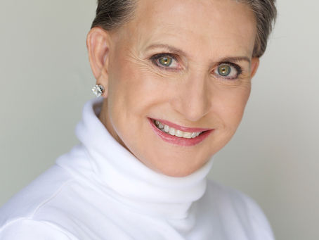 Tricia Christen-Rivas goes "yard" for Amscot!