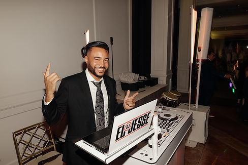 NYC Bilingual Wedding DJ, NY Wedding DJ, Long Island Bilingual Wedding DJ, Long Island DJ