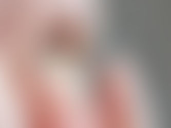 Posso entrar na piscina usando lente de contato?