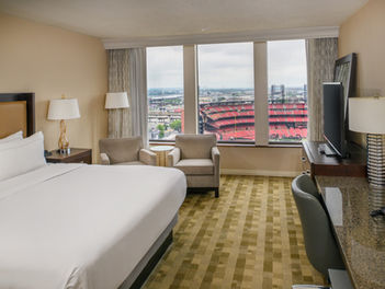 Los mejores hoteles para fanáticos del béisbol con vistas al estadio