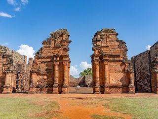 Tesoros del Cono Sur: Los monumentos históricos que definen el alma de la región