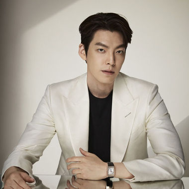 배우 김우빈, 예거 르쿨트르 프렌즈 선정