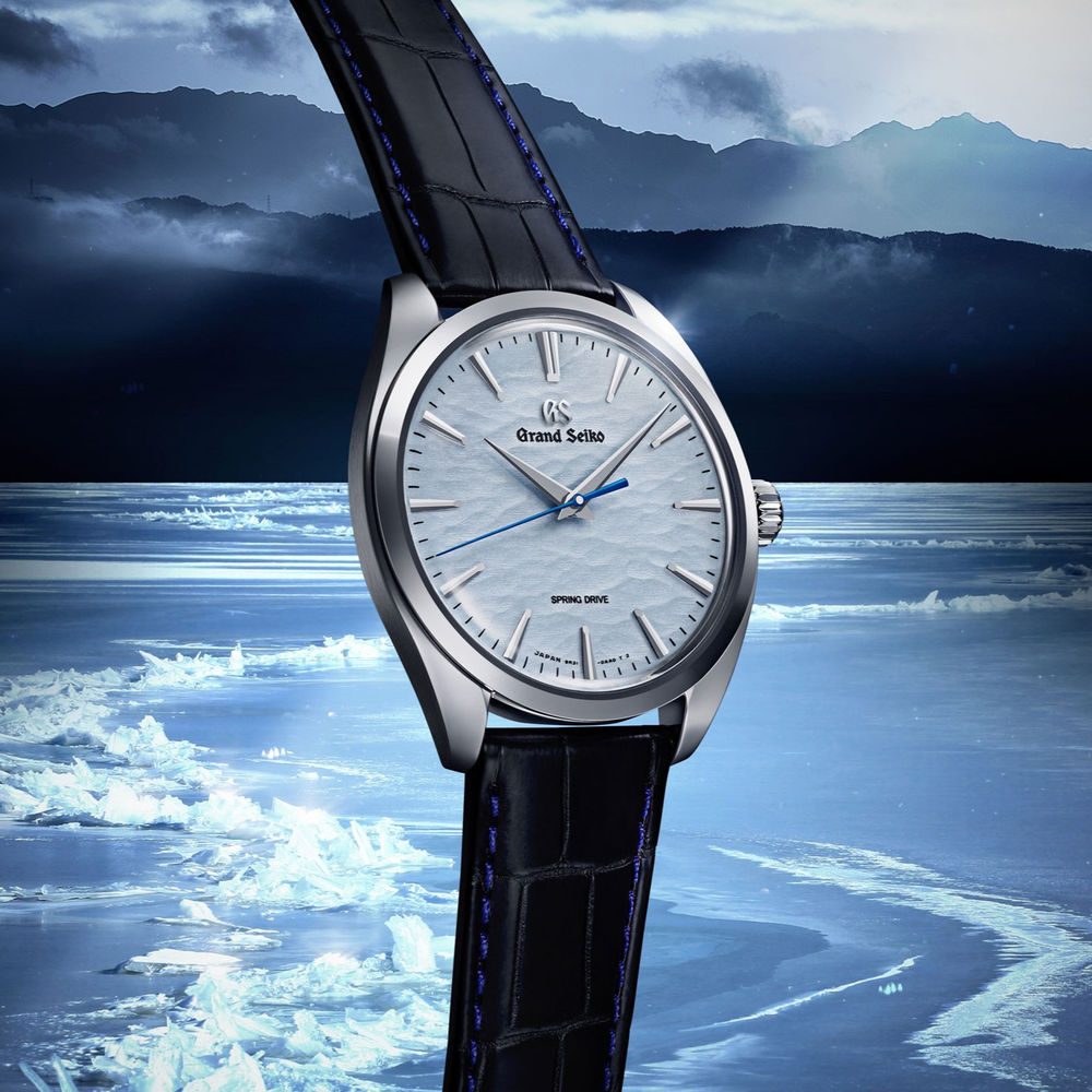 2021년의 새로운 드레스 워치