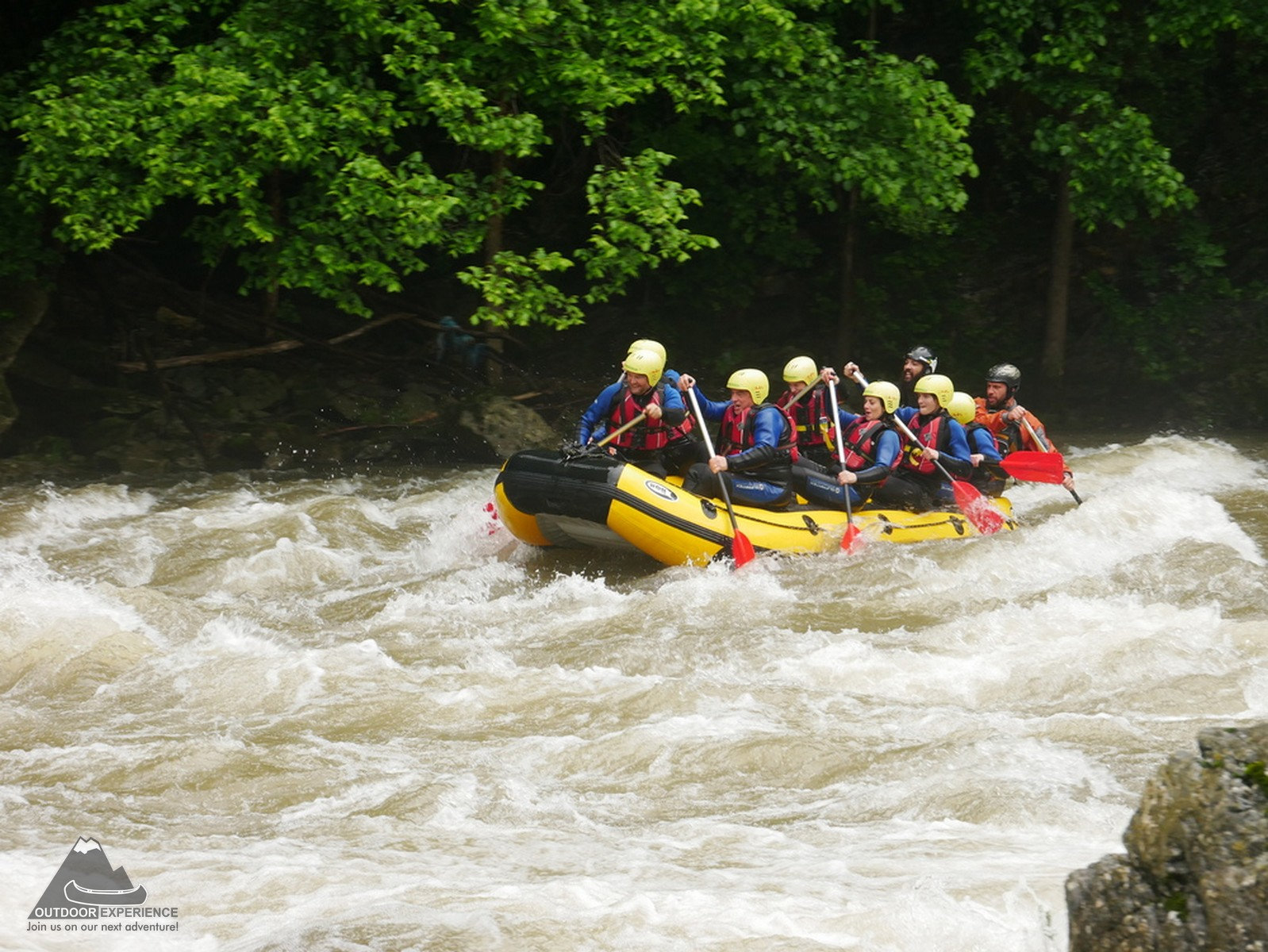 Jug Raft Rafting and adrenalin on Jiu river