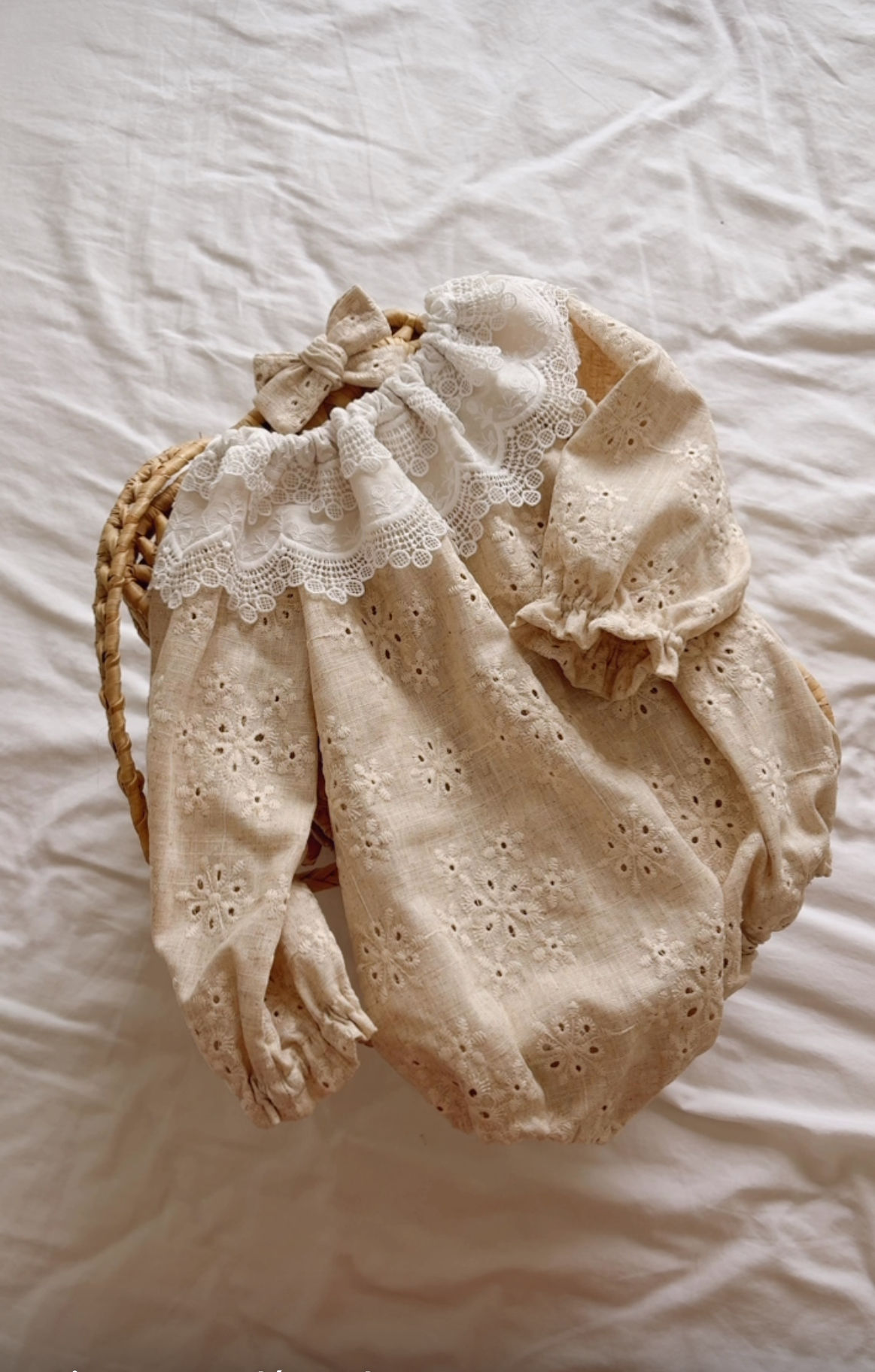 Barboteuse bébé/fille manches longues coton brodé "Aria"