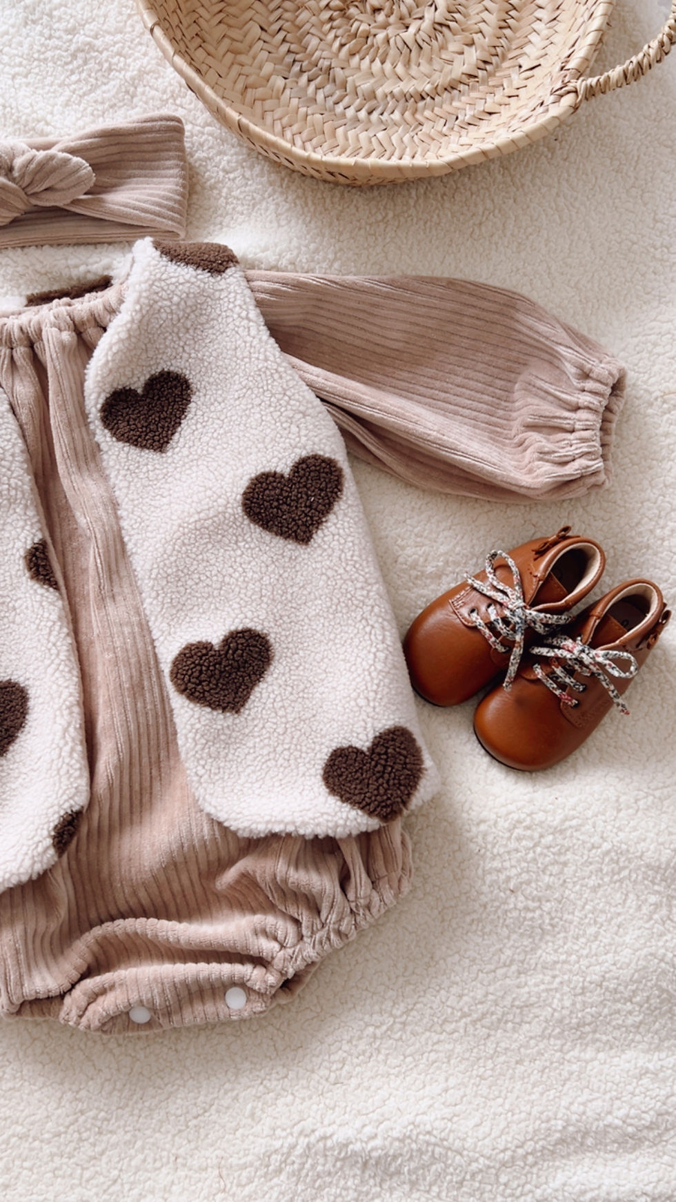 Thumbnail:  Barboteuse bébé manches longues velours côtelé "Beige foncé"