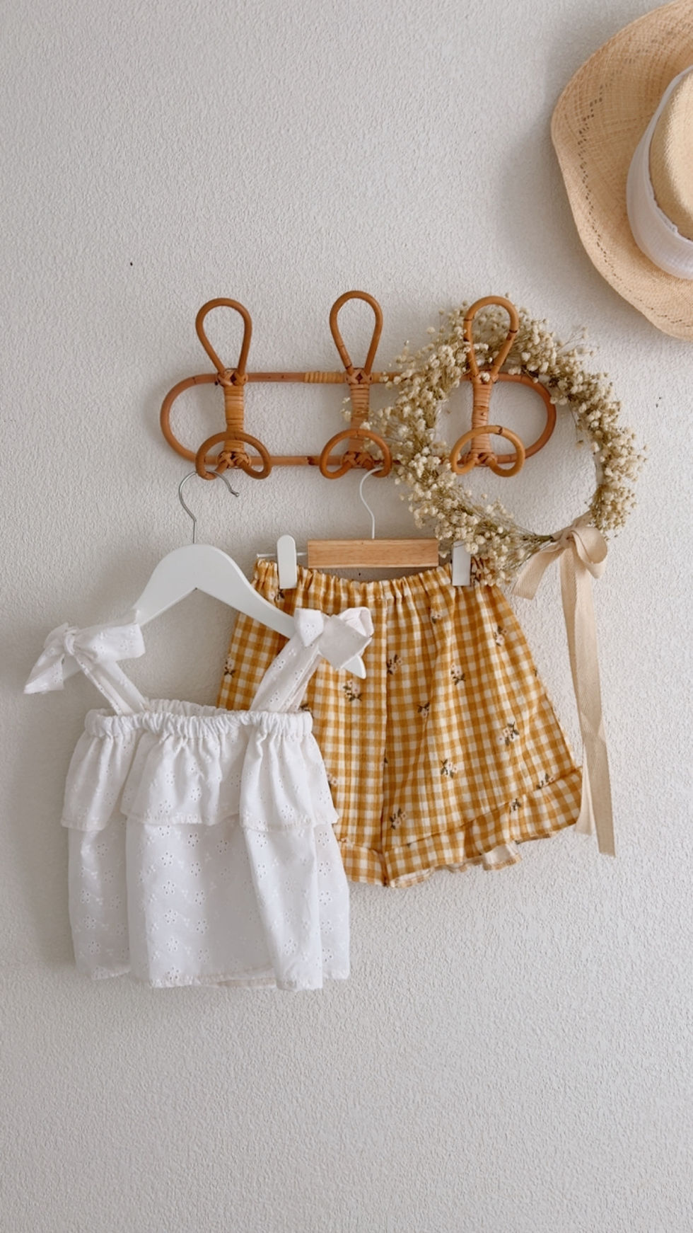 Thumbnail: Short bébé/enfant à volants  «Romy»