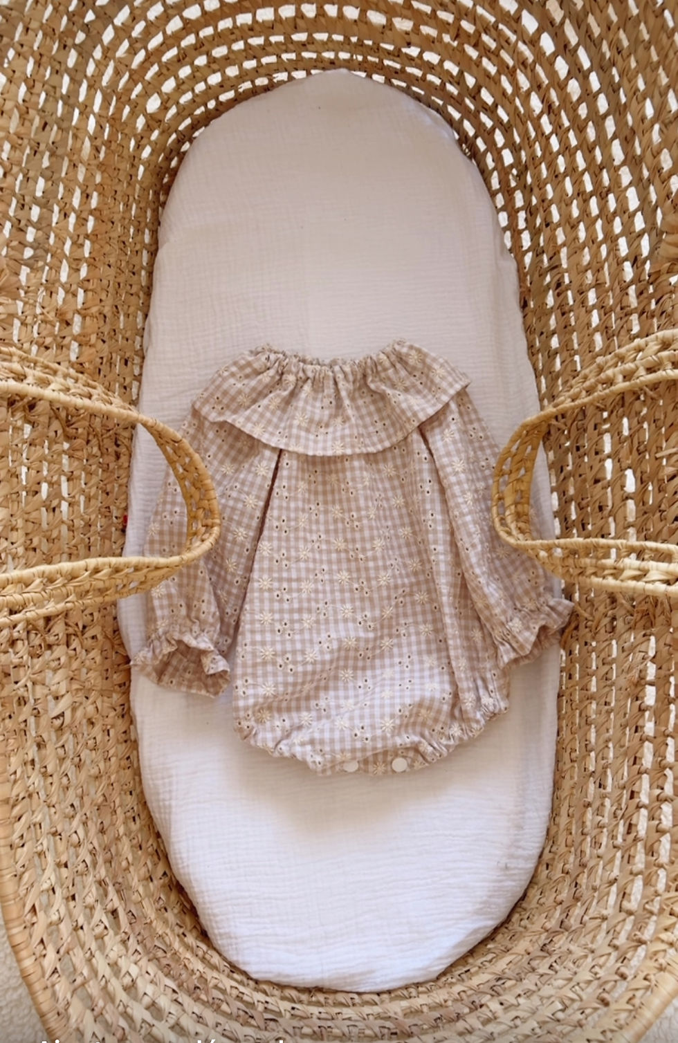 Thumbnail: Barboteuse bébé/fille manches longues coton gaufré "Lisette"