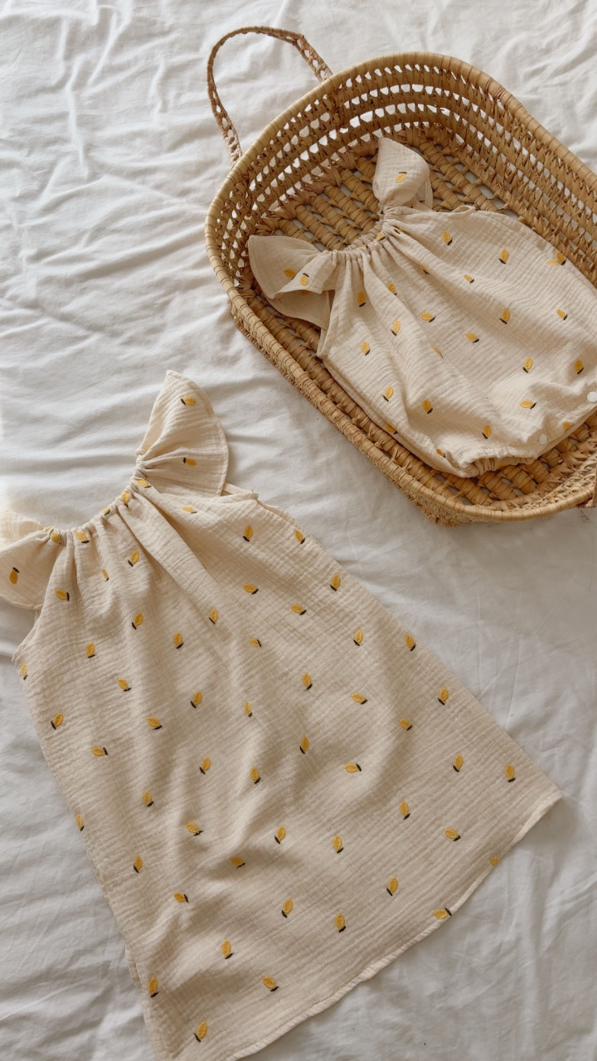 Robe à manches courtes "Citrons"