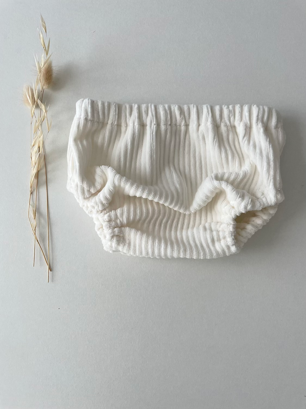 Thumbnail: Bloomer bébé velours côtelé "Chantilly"