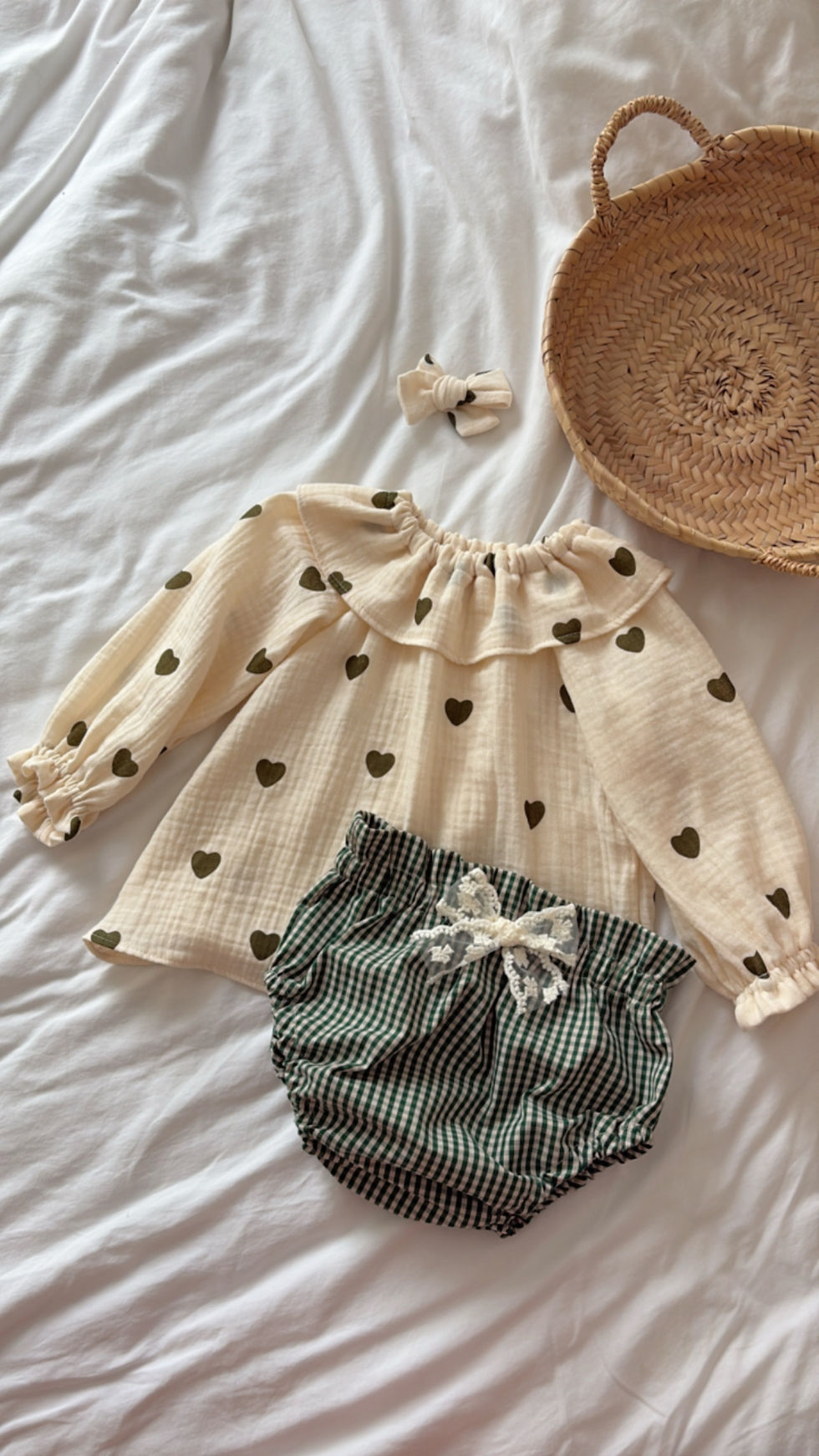 Miniature :  Blouse bébé/fille manches longues gaze de coton "Maria (Coeurs coloris Olive)