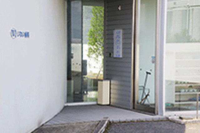 いわい歯科・入口