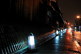 京都の夜を楽しんでいただく、ほどよい距離感のおもてなし