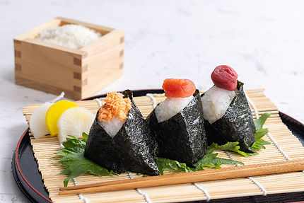 丁寧に作られたおにぎりをどうぞ