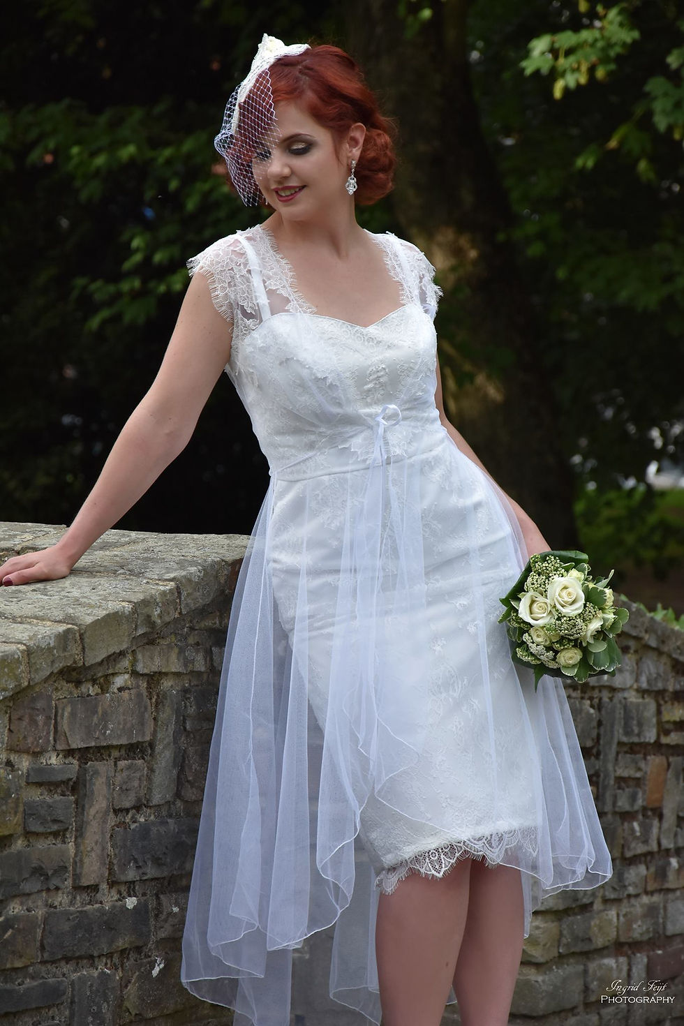 Sur-robe en dentelle mariée