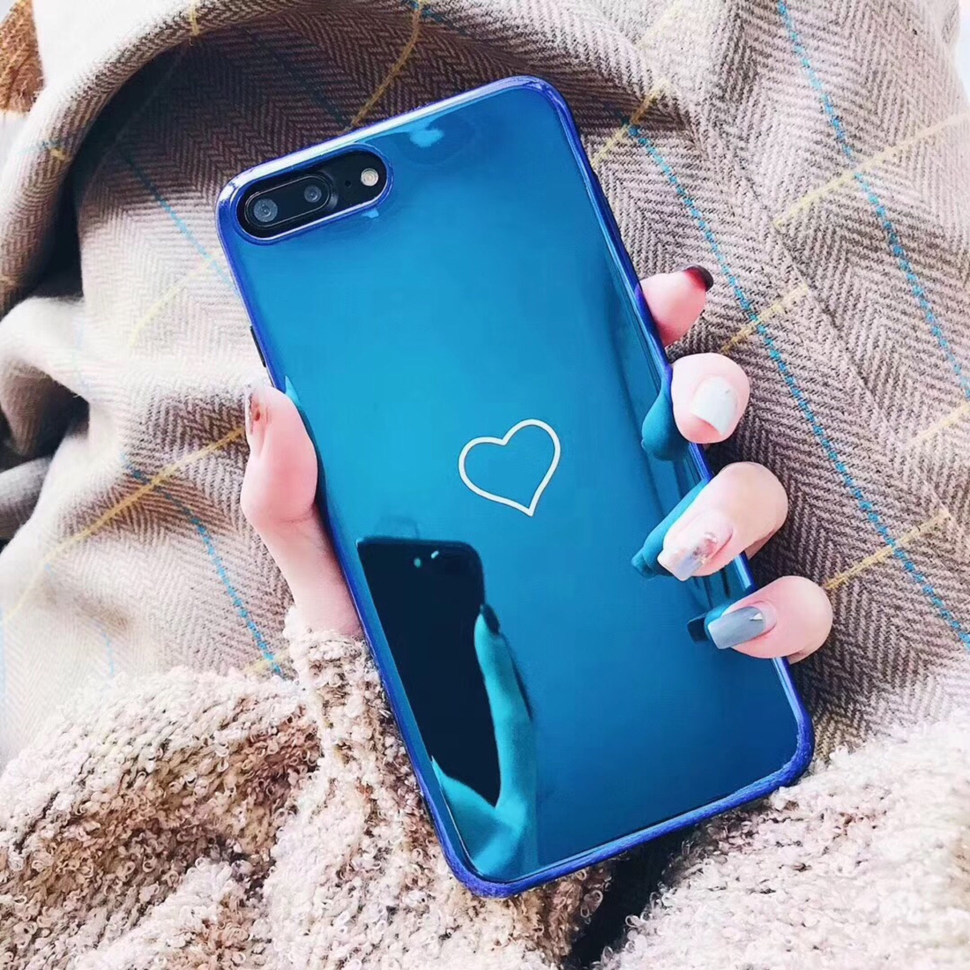蓝光爱心苹果x手机壳iPhone8plus/7创意全包边6s潮男女软个性挂绳