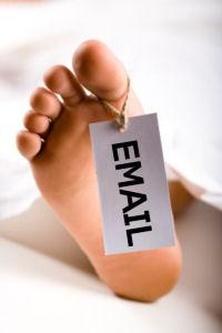 social-media-cant-kill-email-can-it-L-fjzPJg