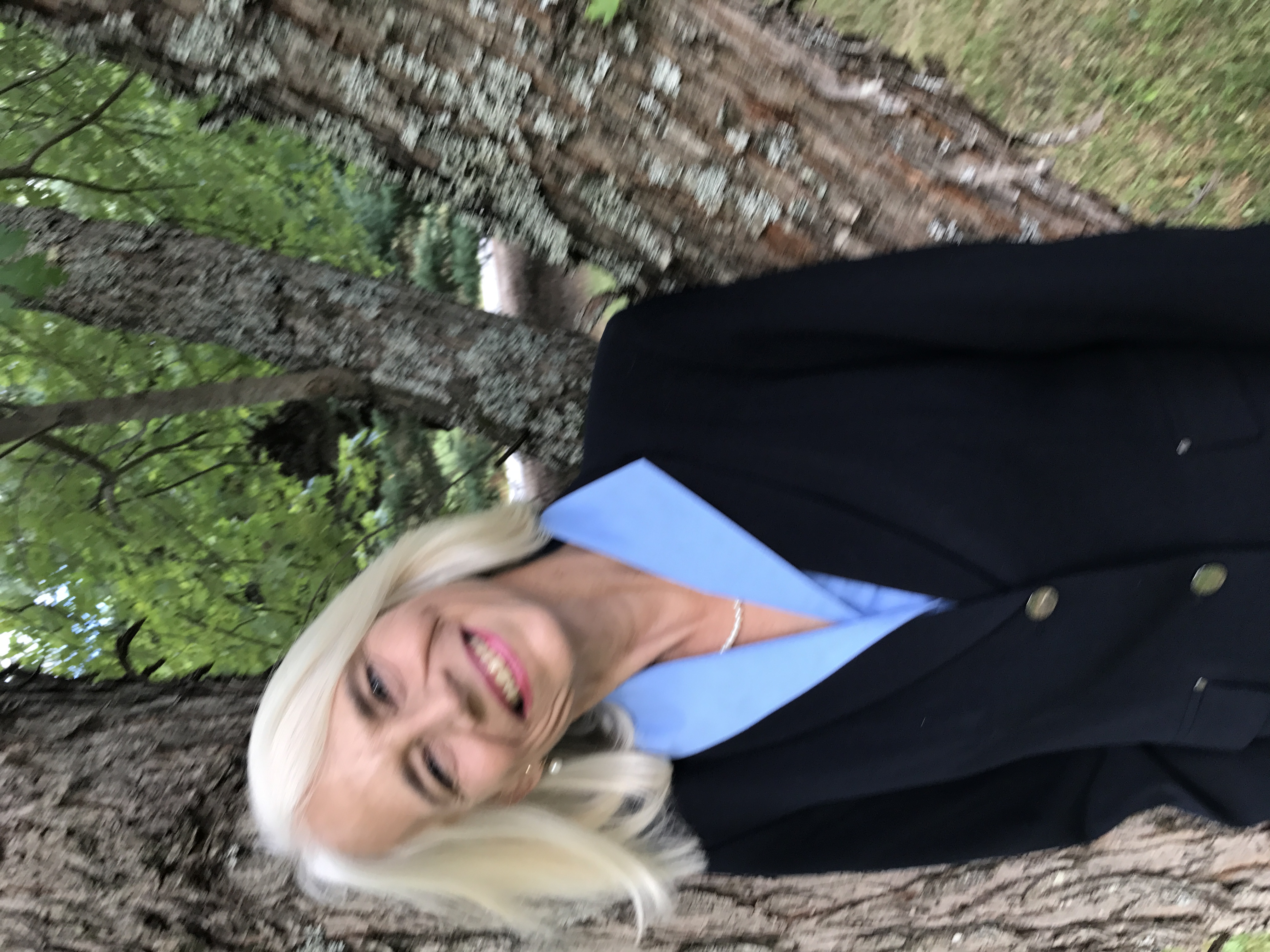 Writer: Mari Batsford