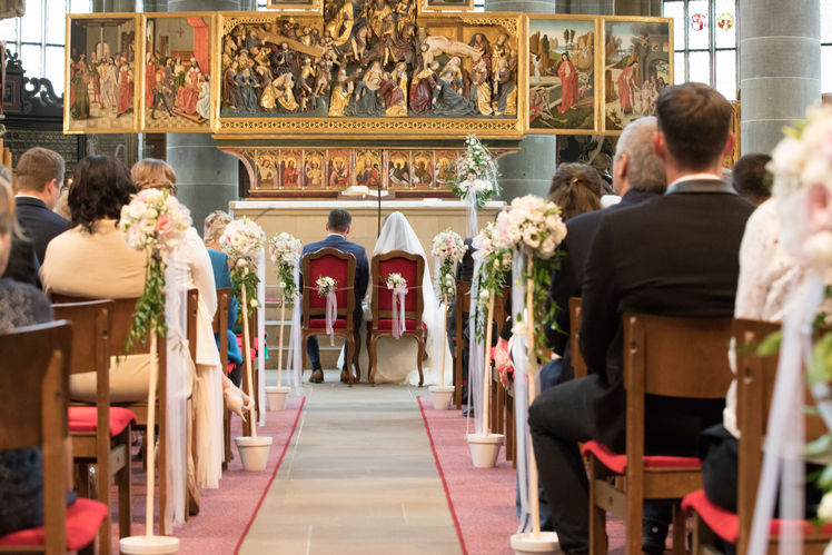 Romantische Hochzeitsfotografie in der St. Michael Kirche in Schwäbisch Hall