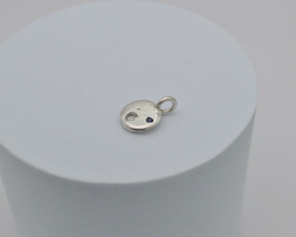 Thumbnail: Sapphire Amulet Charm