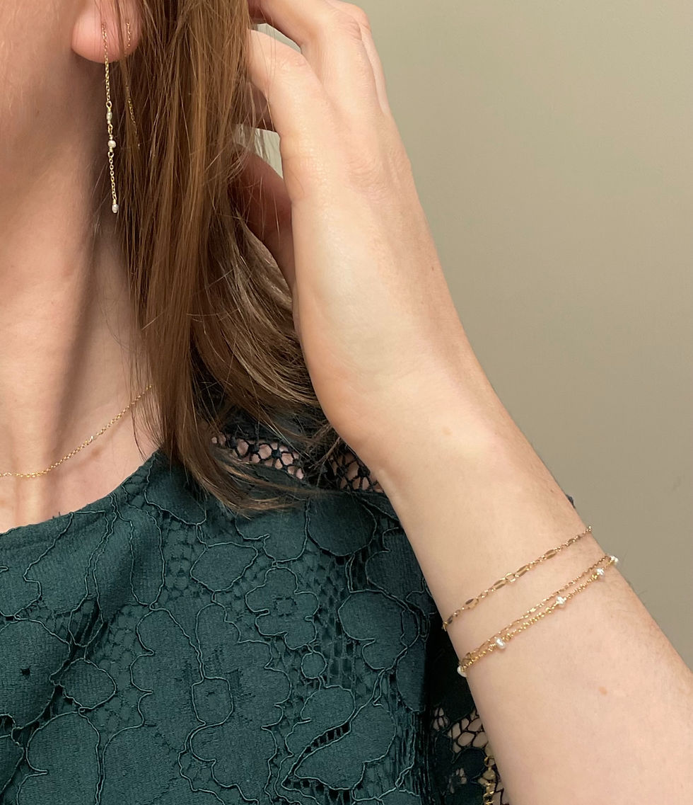 Thumbnail: Delicate Pearl Chain Bracelet
