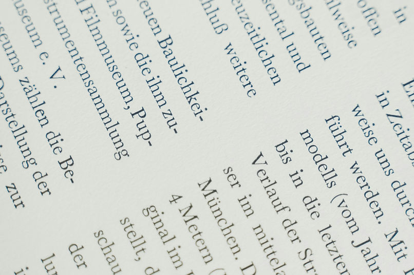 A page from a German textbook.